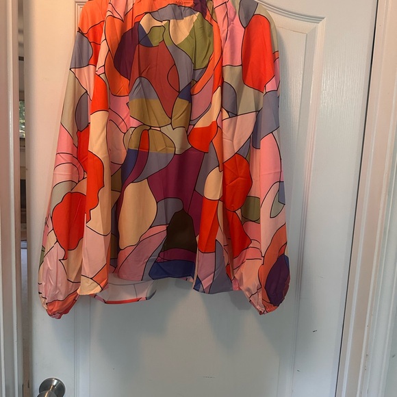 Colorful Abstract Patterned Blouse - Picture 2 of 2